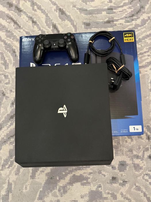 Игровая приставка Sony PlayStation 4