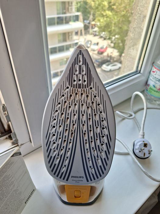 Утюг Philips Azur 7000 DST7030