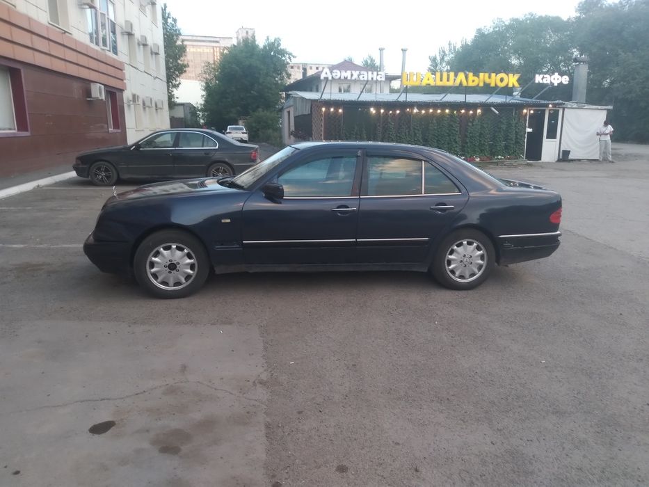 Продам мерседес W 210