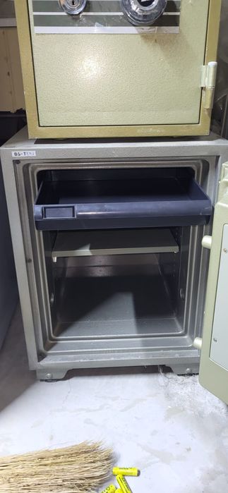 Сейф Topaz продам