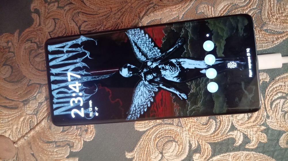 Обменяю субо флагман на айфон 11