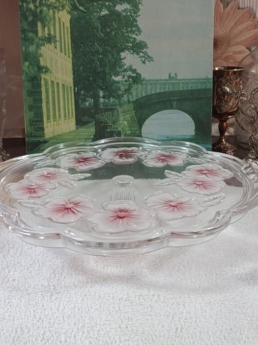 Тортница -20000 тг.