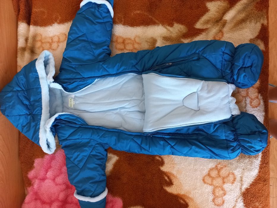 Продам весенний комбинезон