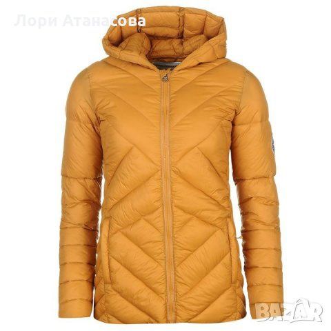 Дамско яке USA Pro Hybrid Jacket е изработено с пълно  

закопчаване