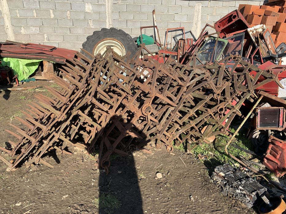 Grapi pentru tractor