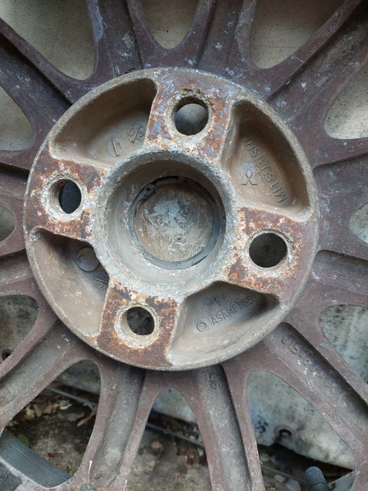 Продавам лети джанти от мицубиши галант