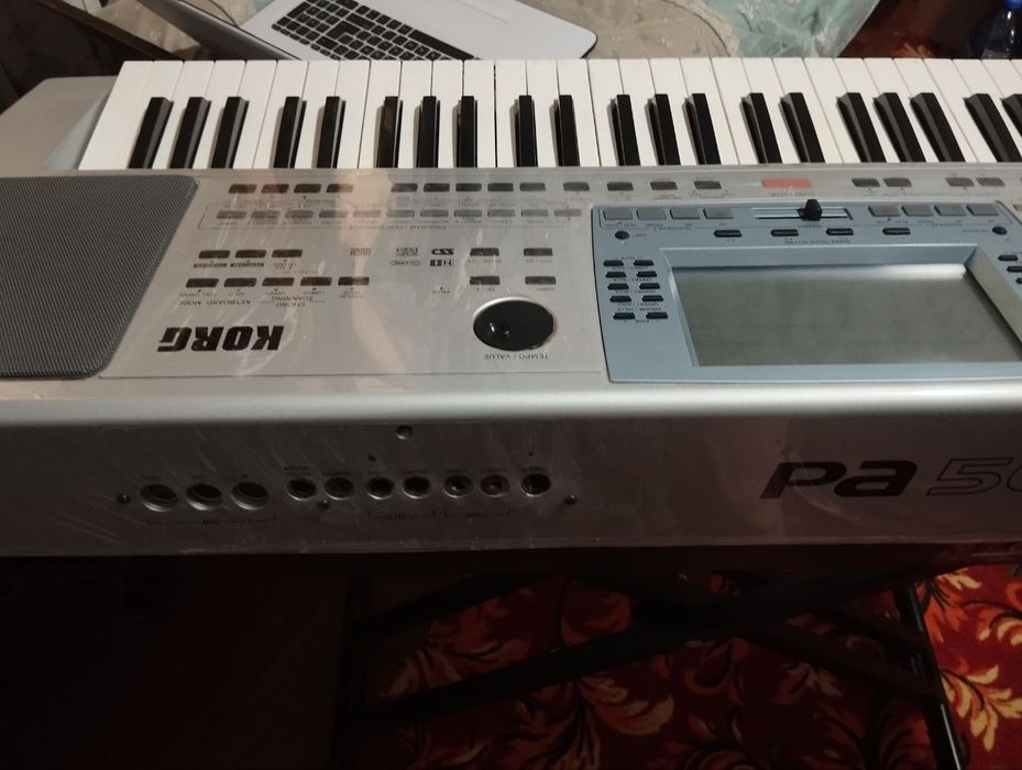 KORG ПА-50 SD сотилади