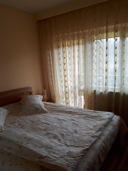 Casa de vanzare cu gradina