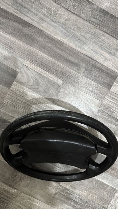 Продам руль на Ауди