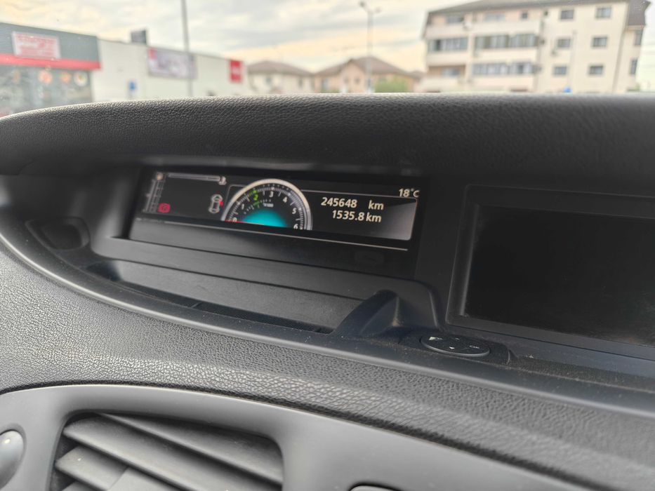 Renault Grand Scenic III 1.6 dCi 5 locuri 2012