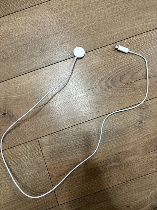 Vand ceas Apple ca nou
