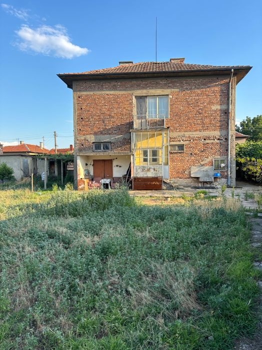 Продава се Къща в с. Звъничево, Област Пазарджик - 180 кв.м за 528 €/кв.м - Снимка #1