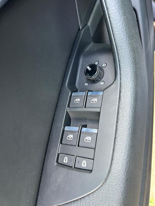 Față de ușă interior stânga față Audi A6 4K C8