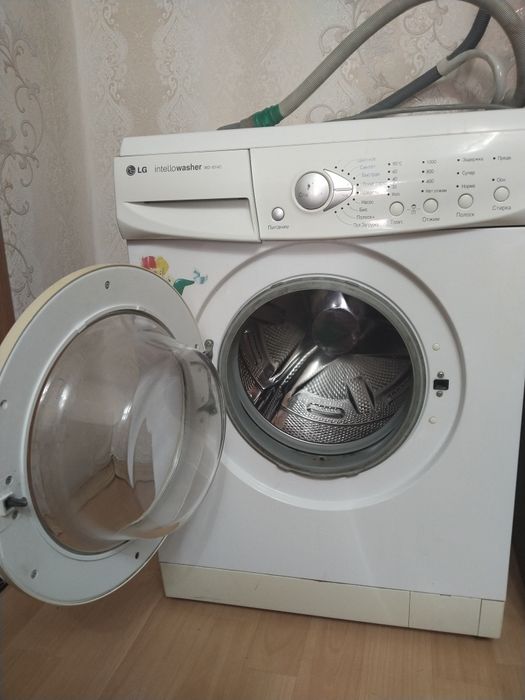 Продам стиральную машину