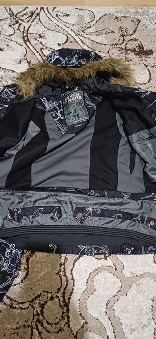 Туристическо дамско   яке и панталон