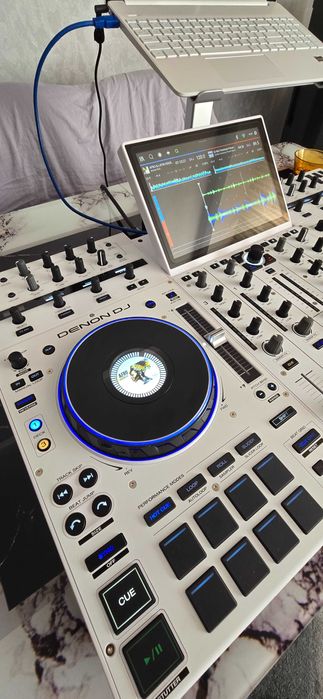 Denon dj prime 4 plus