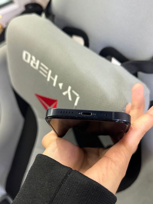 Айфон 12 черный без ремонта