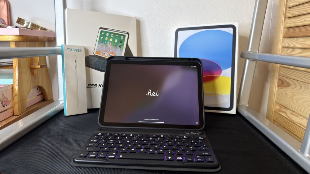 iPad generația 11 (2025) A16 128GB + Pencil + Keyboard Case