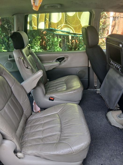 Vind  volzwagen sharan 1.9 tdi