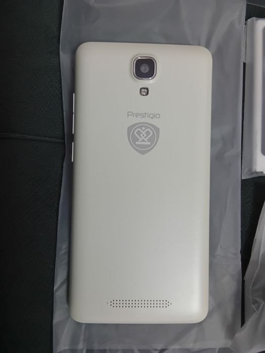 Новый! смартфон Prestigio MUZE K5