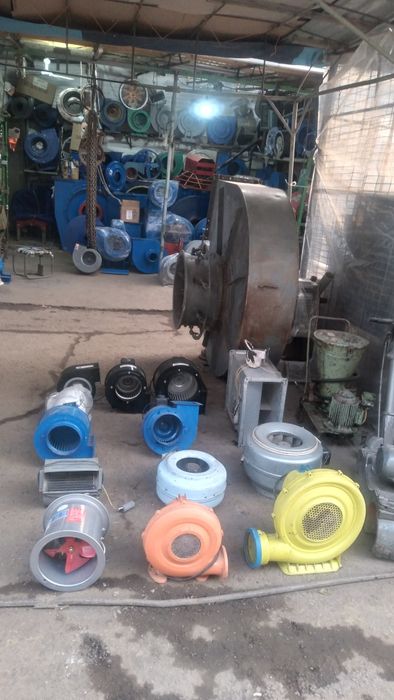 Хар хил вентиляторлар сотилади.