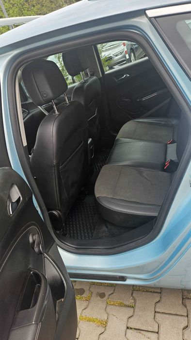 Auto Opel Astra J