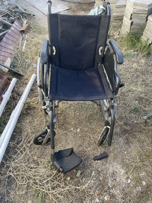 Продам инвалидную коляску!