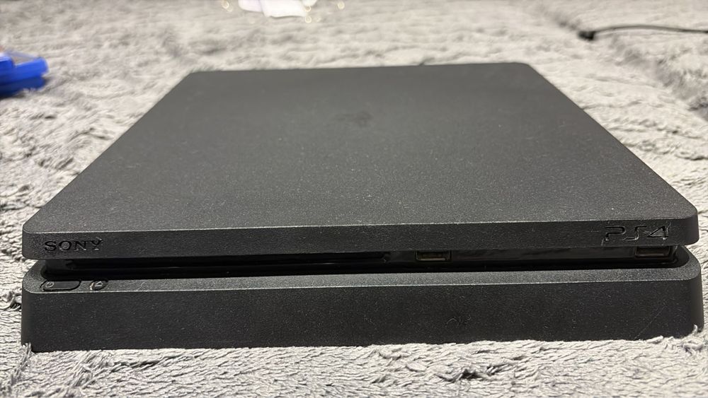 PS4 slim 1 терабайт