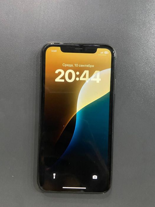 Telefon iphone 11 sotiladi