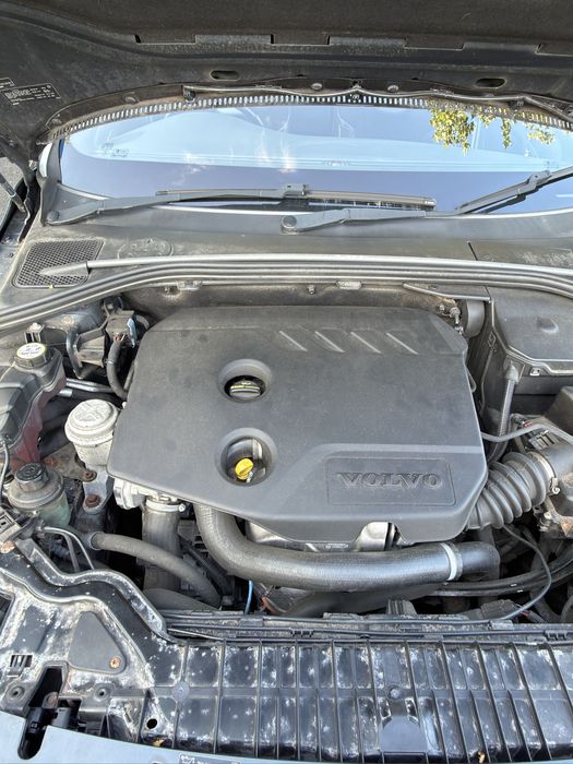 VOLVO V60 R design 1.6 Diesel volan pe dreapta