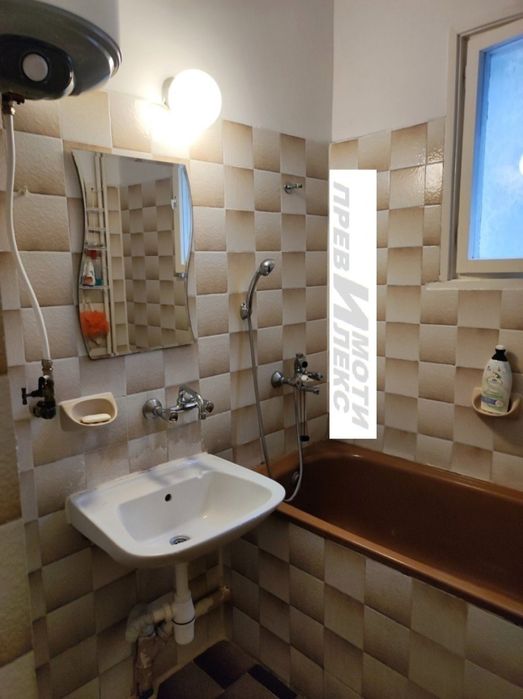 Продажба 3-стаен гр. Пловдив - Изгрев 80m²