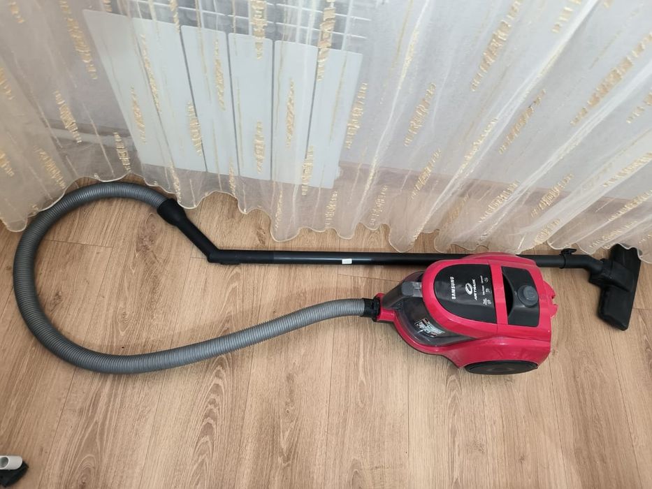 Пылесос Самсунг в отличном состоянии