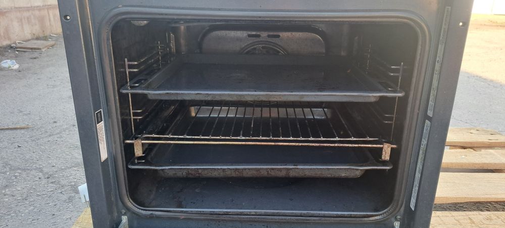 Фурна за вграждане Indesid