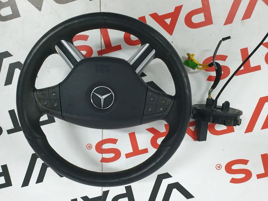 Mercedes C-Class Sedan W204 волан стопове броня огледало ГНП Дюзи