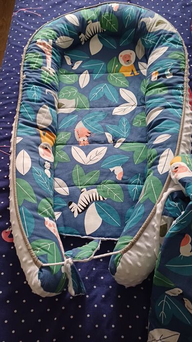 Baby nest cu patura