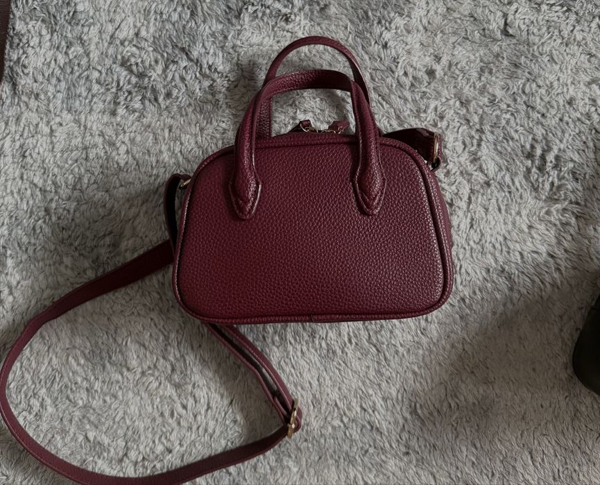 Дамски чанти ,носени по 2/3 пъти