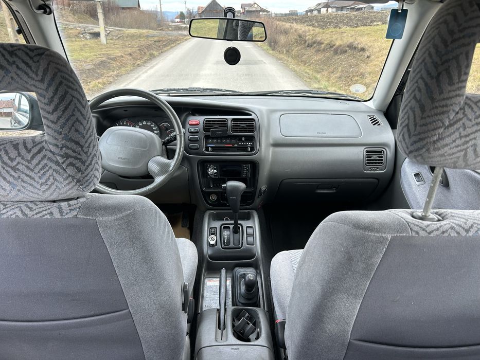 Suzuki grand vitara 2.0  benzina automat