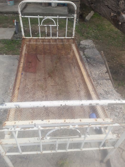 Продается кровати