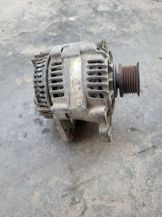 Срочно продам генератор голф3 Аргинал