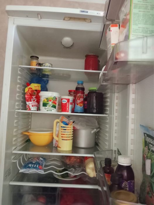 Холодильник рабочий