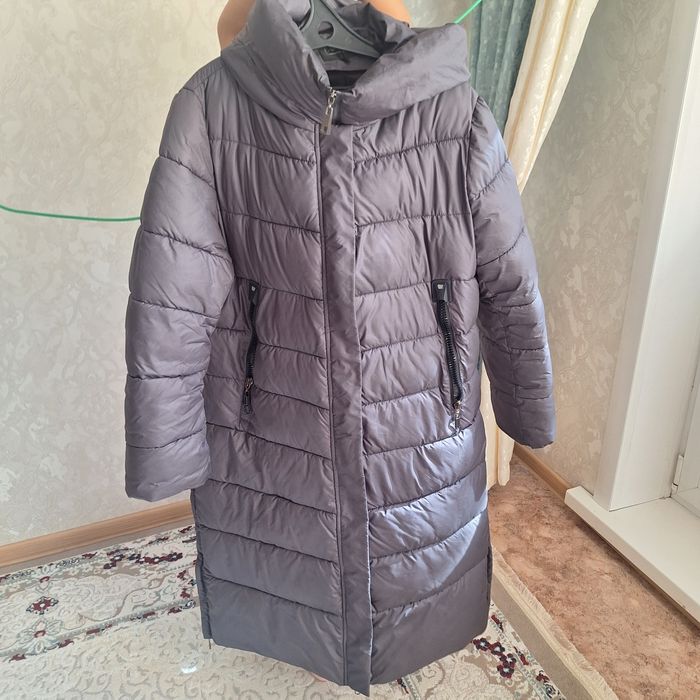 Продам зимний пуховик