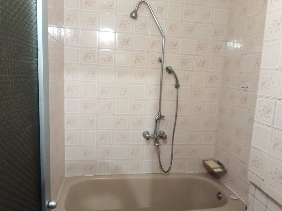 Дава се под наем Четиристаен апартамент в Пловдив, Кючук Париж - 86 кв.м за 484.5 € - Снимка #8