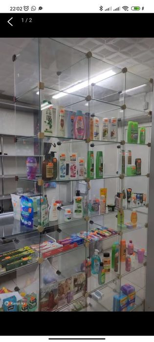 Продам стеклянную ветрину