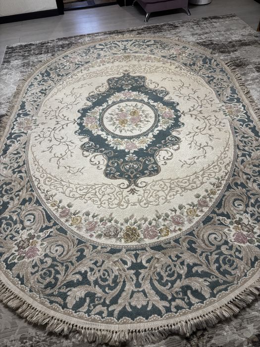 Продам ковер овальный 3х2