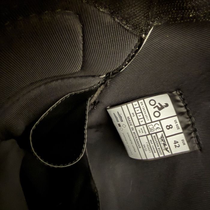 Cizme  FLY MAVERIK Nr. 42 noi nefolosite