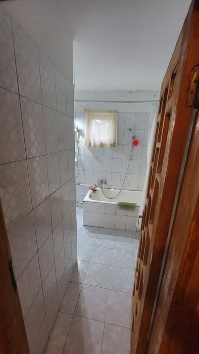 Vând apartament 2 camere, Tatarasti, Jud Bacau