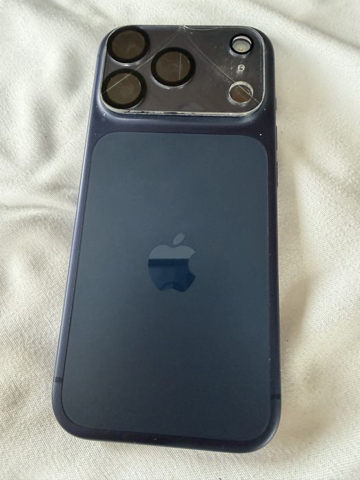 iphone 17 pro impecabil