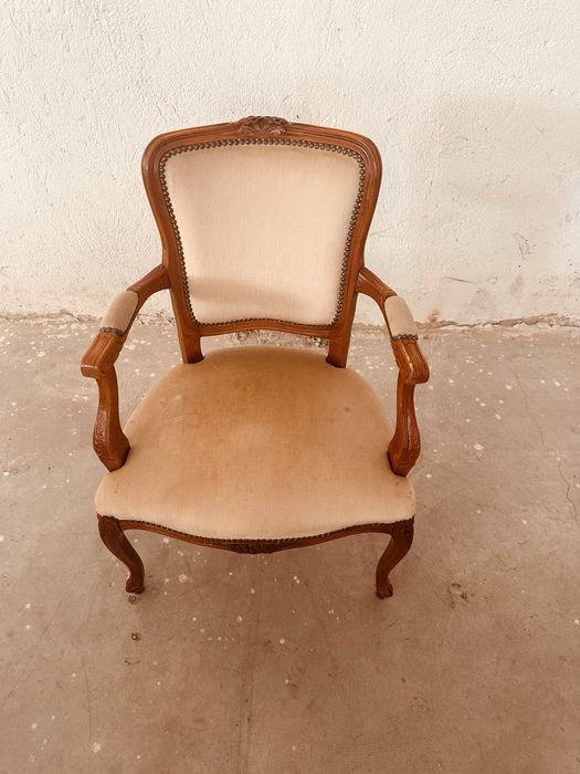 Антикварно кресло Louis XV – масивна дървесина, Франция/Швеция, 60–70-те