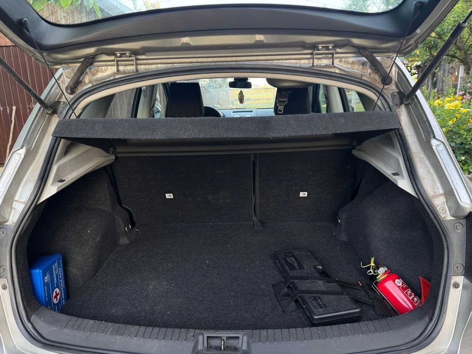 Nissan qashqai. An 2008