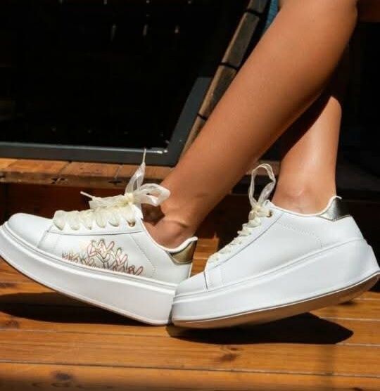 Бели кецове НОВИ